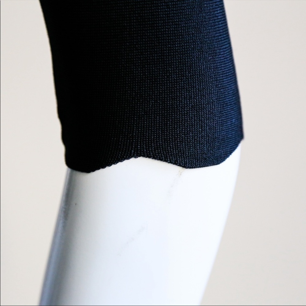 Dress - Picture 7 of 7